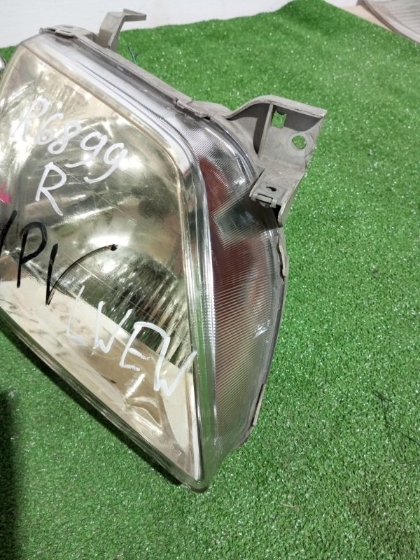 Фара, 2000 рублей, Пешки