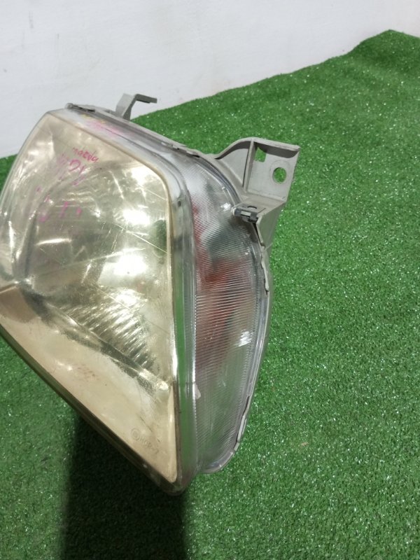 Фара, 2000 рублей, Пешки