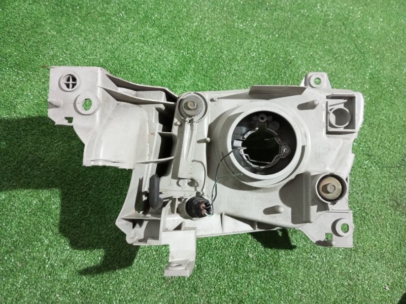 Фара, 2000 рублей, Пешки