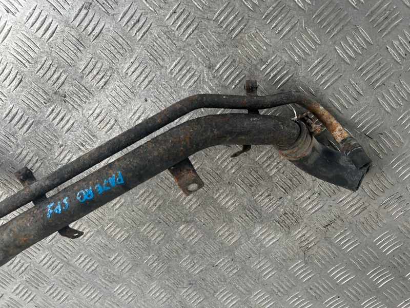 Горловина топливного бака, 5000 рублей, Пешки