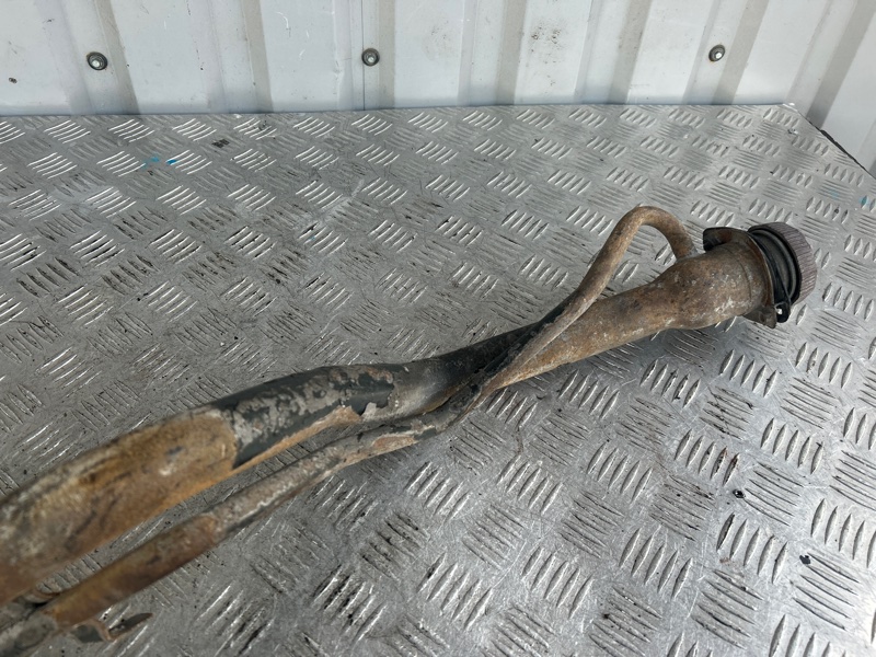 Горловина топливного бака, 2000 рублей, Пешки