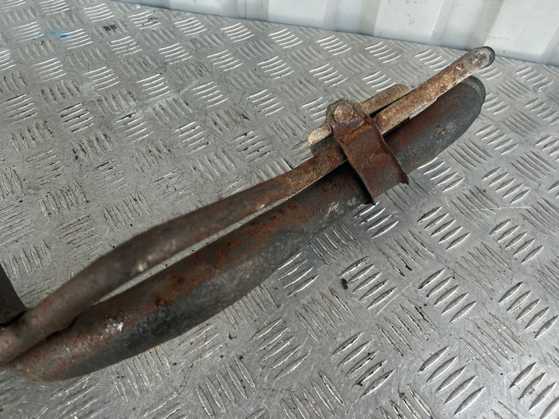 Горловина топливного бака, 3000 рублей, Пешки