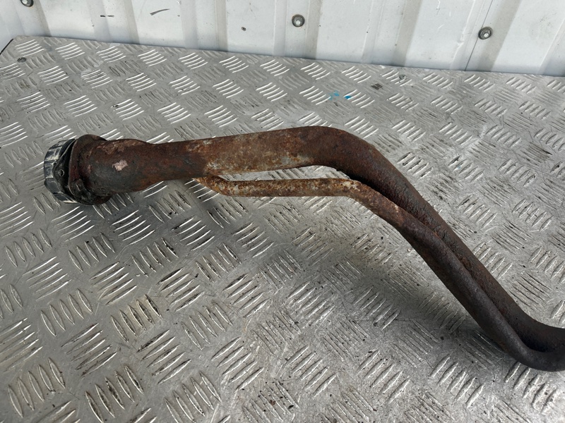 Горловина топливного бака, 3000 рублей, Пешки