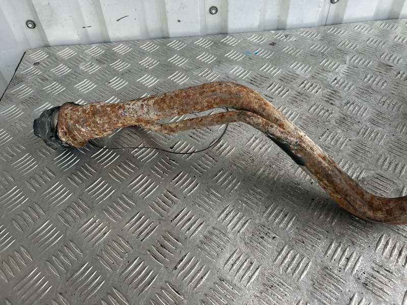 Горловина топливного бака, 2000 рублей, Пешки