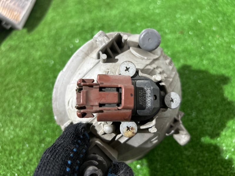 Фара противотуманная, 2000 рублей, Пешки