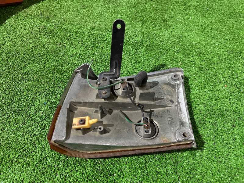 Поворотник, 2000 рублей, Пешки