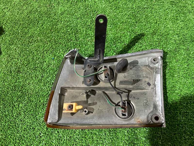 Поворотник, 2000 рублей, Пешки