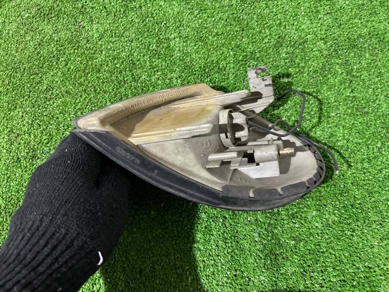 Поворотник, 2500 рублей, Пешки