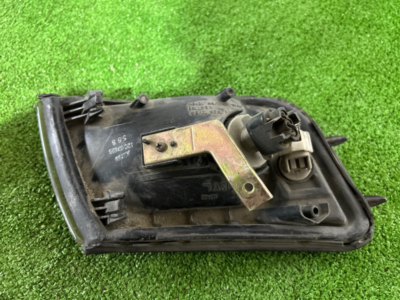 Поворотник, 2000 рублей, Пешки