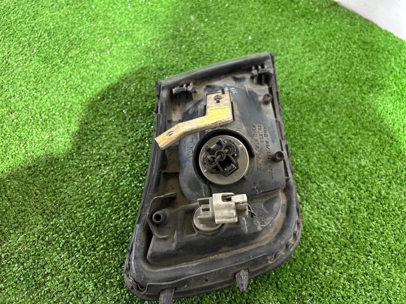 Поворотник, 2000 рублей, Пешки