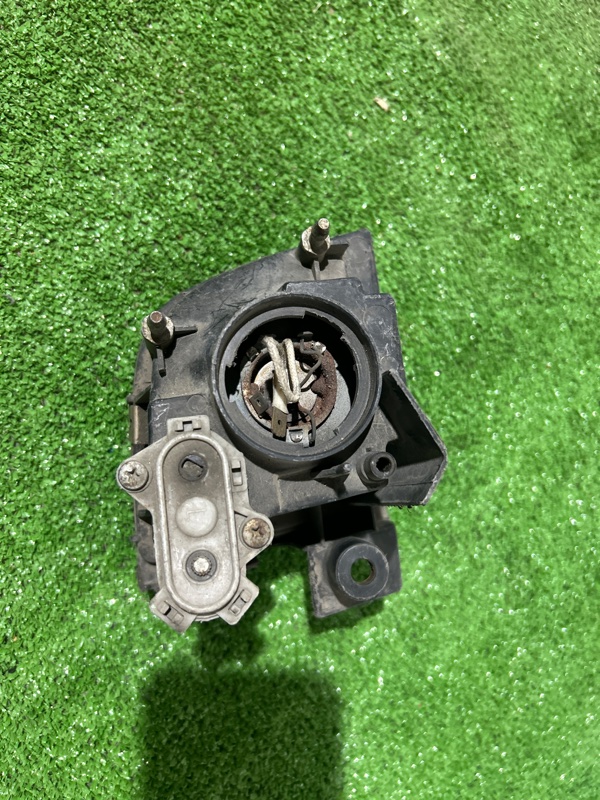 Фара противотуманная, 2000 рублей, Пешки