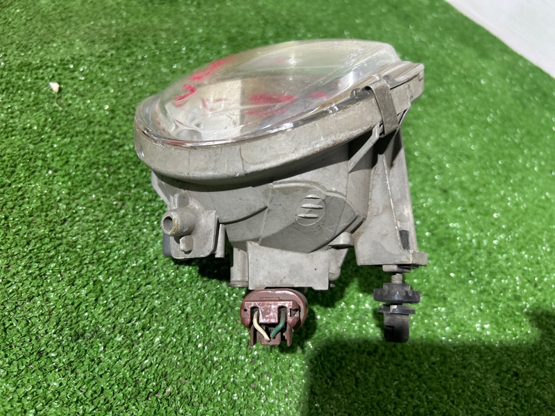 Фара противотуманная, 2000 рублей, Пешки