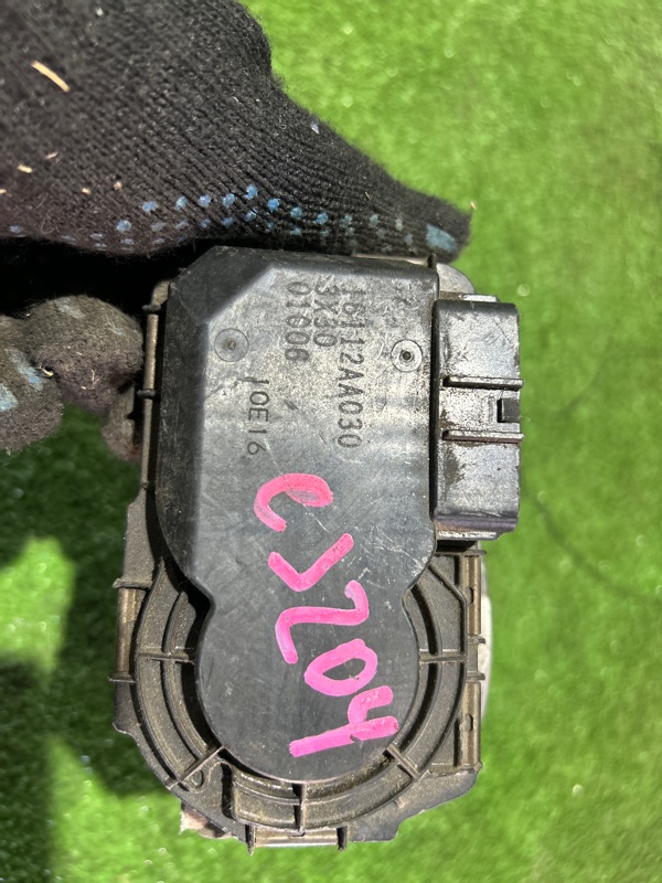 Дроссельная заслонка, 2000 рублей, Пешки