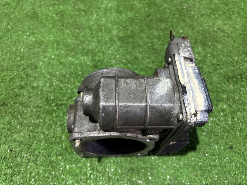 Дроссельная заслонка, 2000 рублей, Пешки