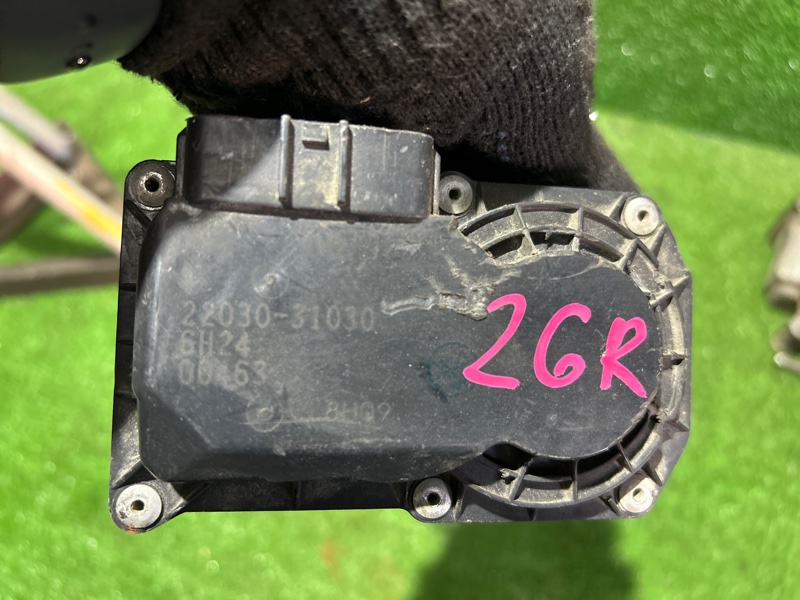 Дроссельная заслонка, 2000 рублей, Пешки