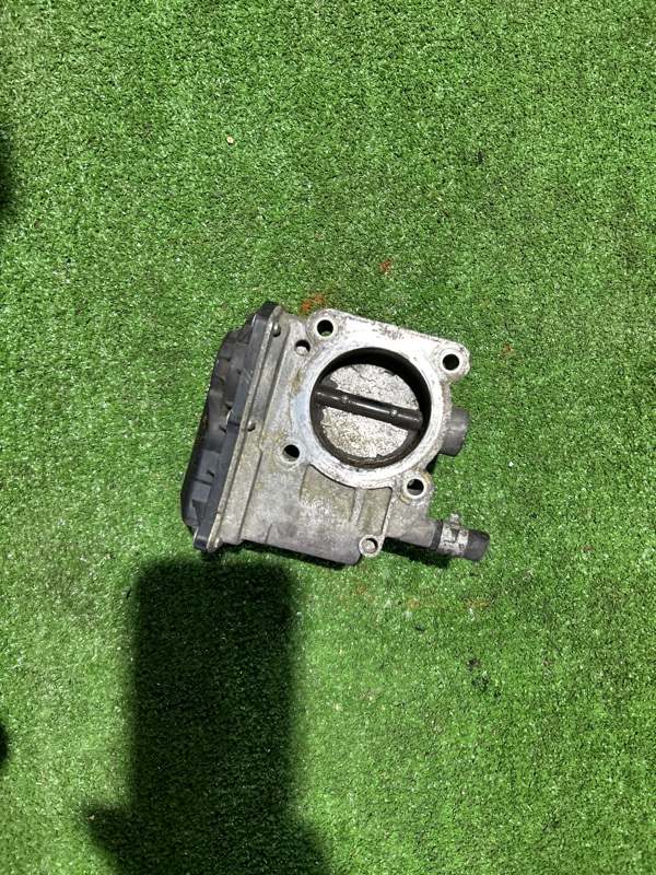 Дроссельная заслонка, 2000 рублей, Пешки