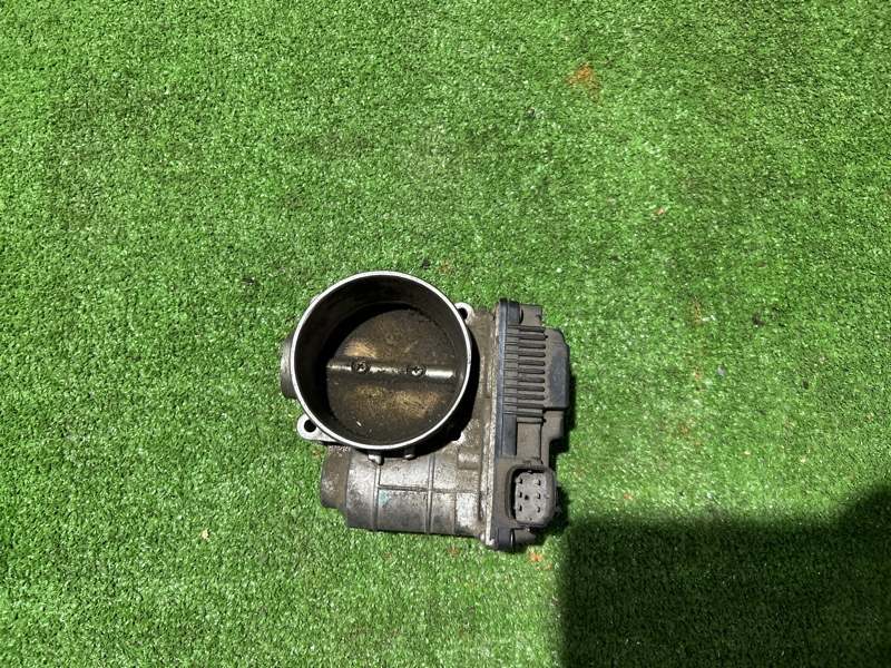 Дроссельная заслонка, 2000 рублей, Пешки