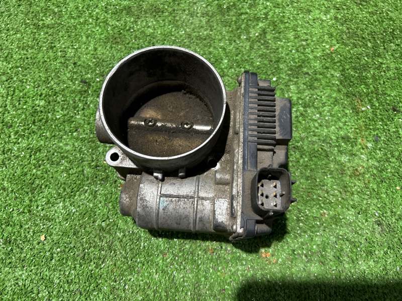 Дроссельная заслонка, 2000 рублей, Пешки