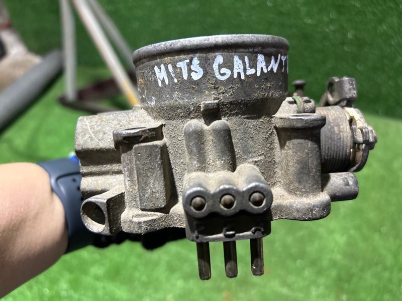 Дроссельная заслонка, 2000 рублей, Пешки