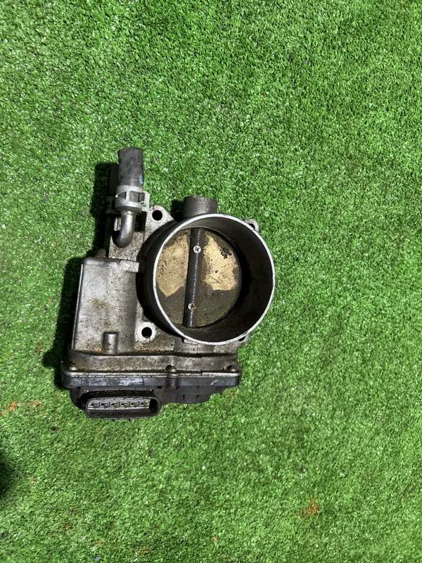 Дроссельная заслонка, 2000 рублей, Пешки