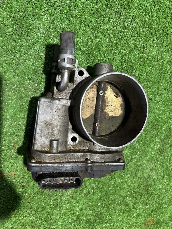 Дроссельная заслонка, 2000 рублей, Пешки