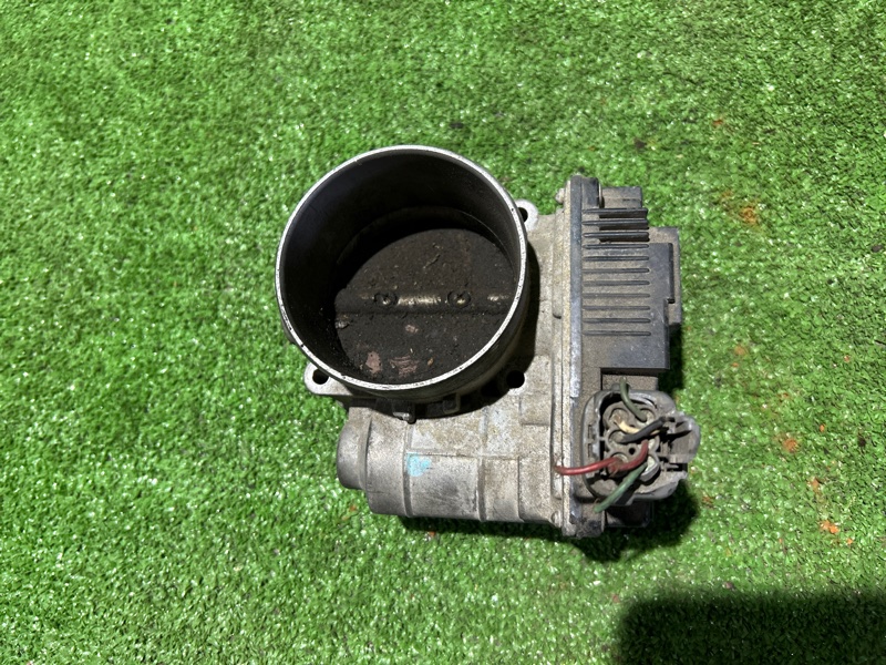 Дроссельная заслонка, 2000 рублей, Пешки