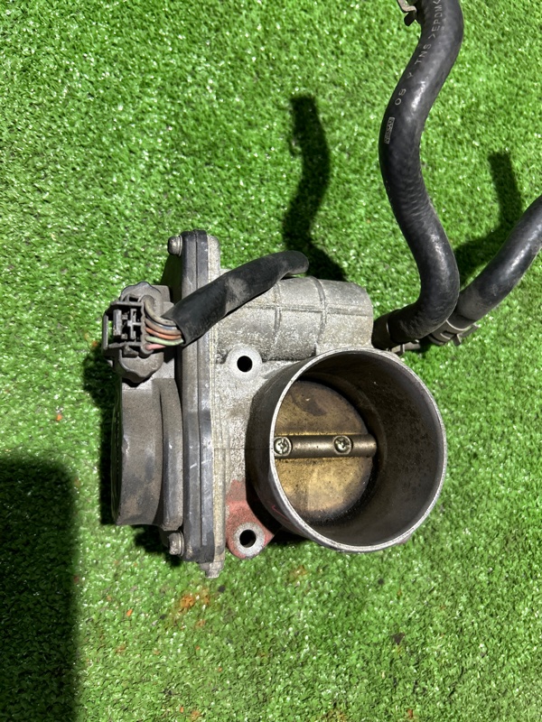 Дроссельная заслонка, 2000 рублей, Пешки