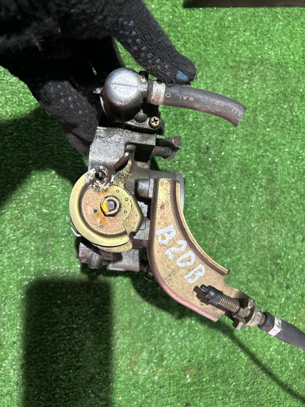 Дроссельная заслонка, 2000 рублей, Пешки