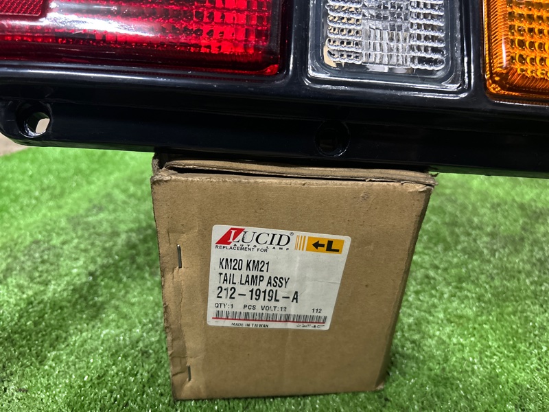 Стоп-сигнал, 2500 рублей, Пешки