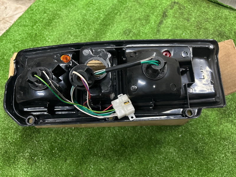 Стоп-сигнал, 2500 рублей, Пешки