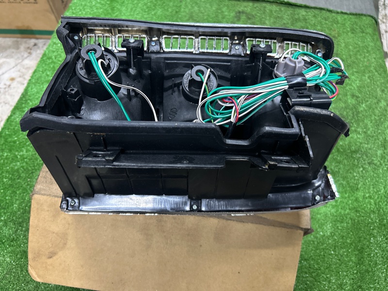 Стоп-сигнал, 3000 рублей, Пешки