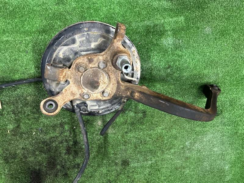 Кулак поворотный, 4000 рублей, Пешки