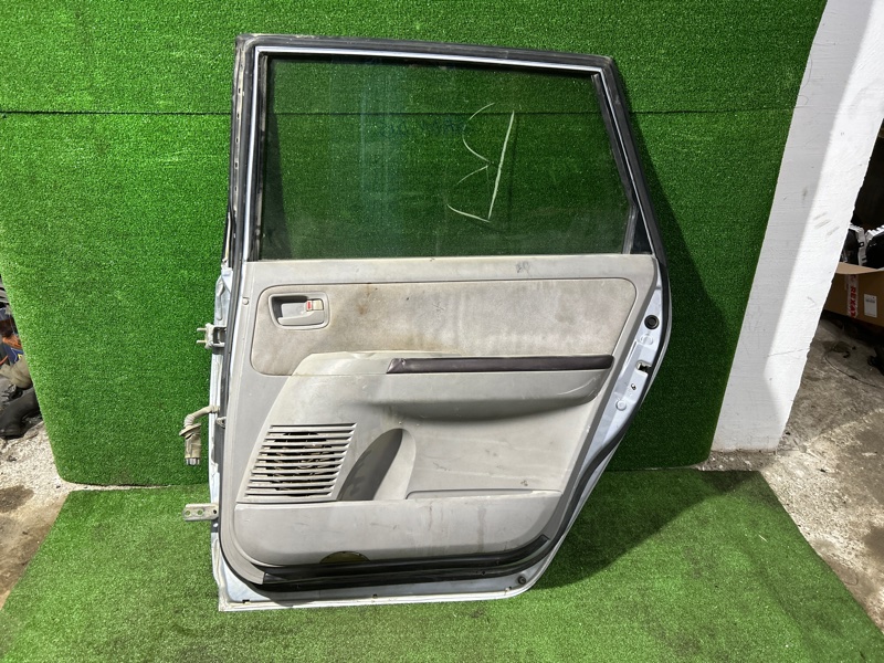 Дверь, 7000 рублей, Пешки