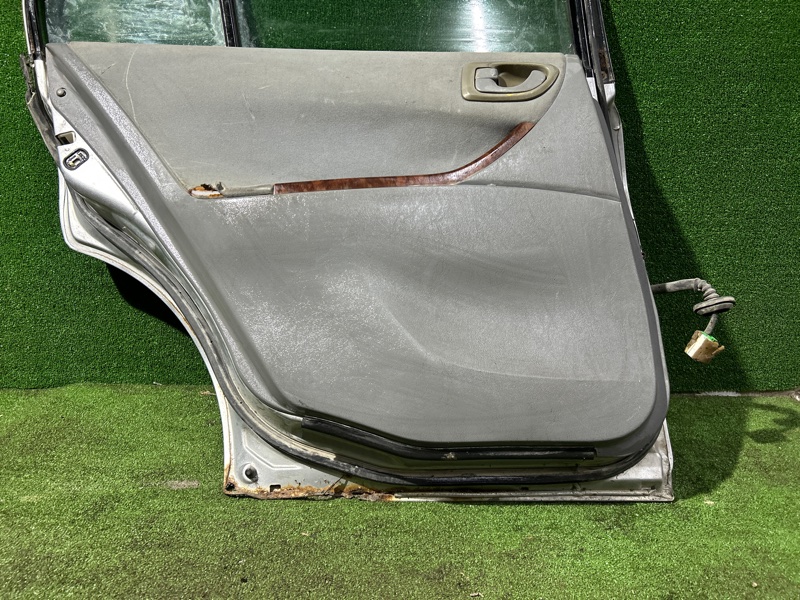 Дверь, 4000 рублей, Пешки