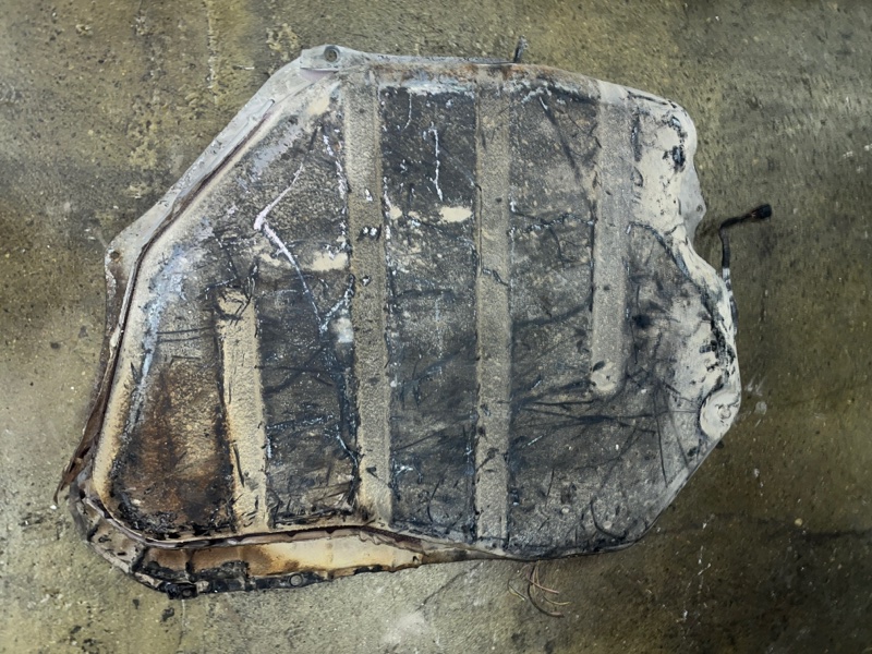 Бак топливный, 5000 рублей, Пешки