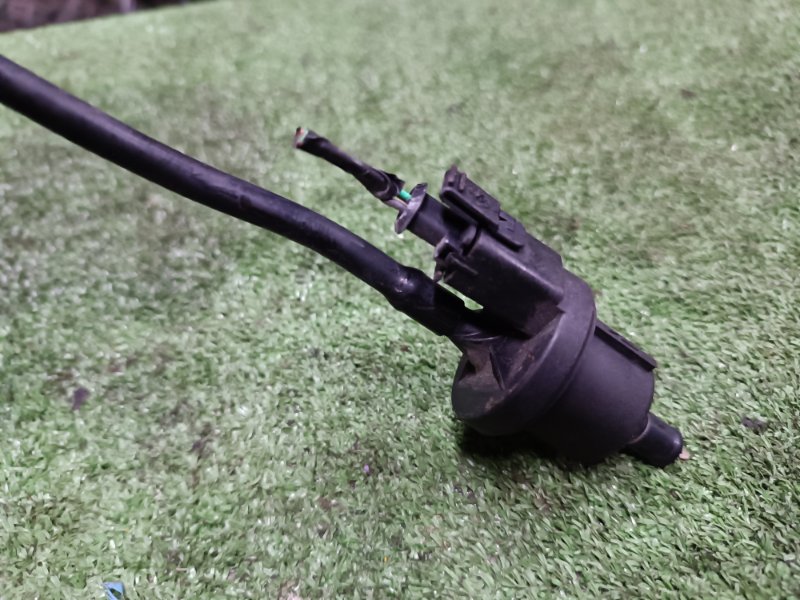 Клапан вентиляции топливного бака, 1000 рублей, Пешки