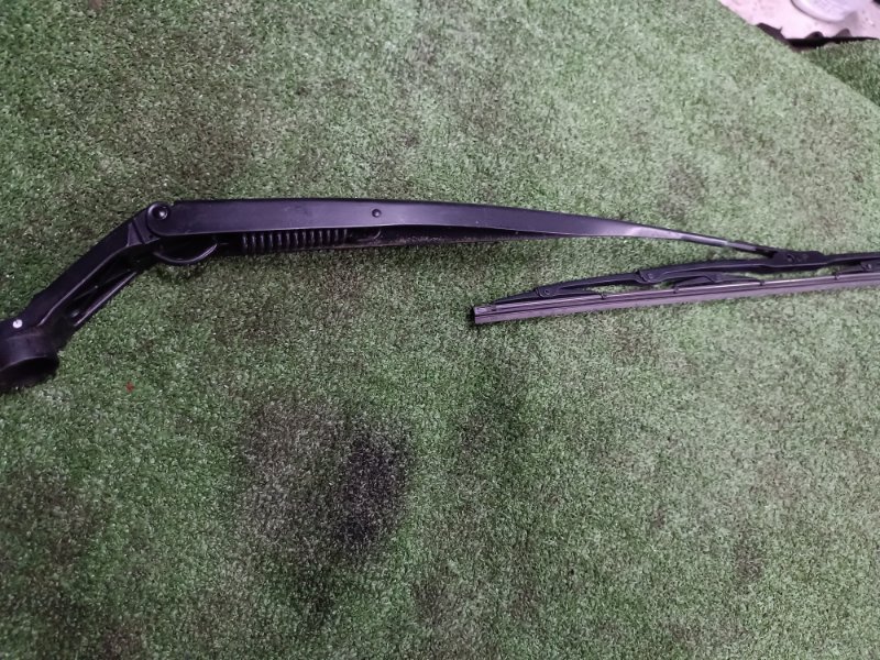 Поводок стеклоочистителя, 1000 рублей, Пешки