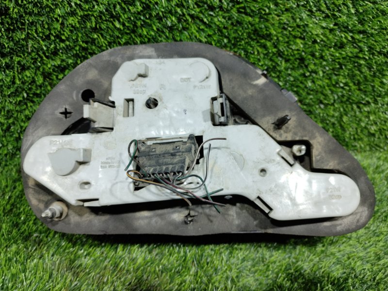 Стоп-сигнал, 2000 рублей, Пешки