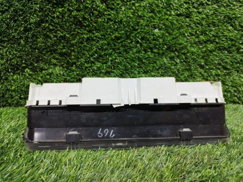 Панель приборов, 3000 рублей, Пешки