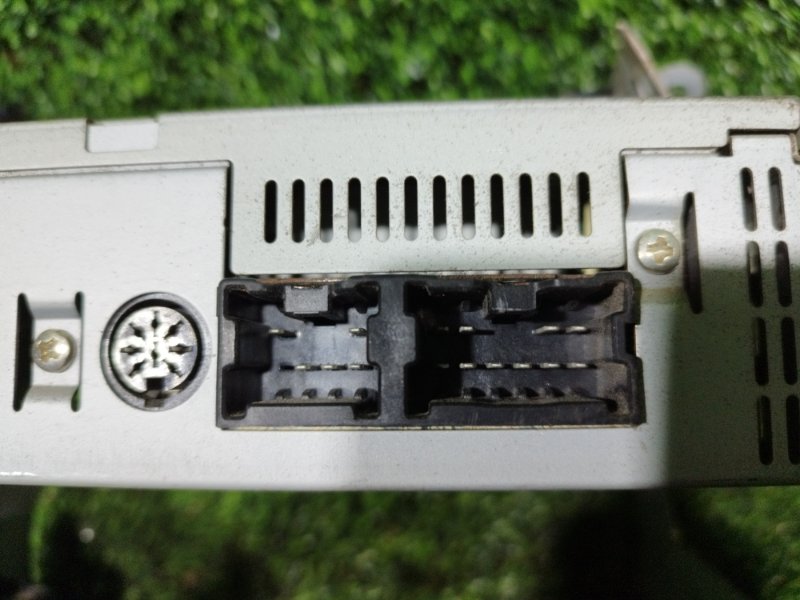 Магнитола, 2000 рублей, Пешки