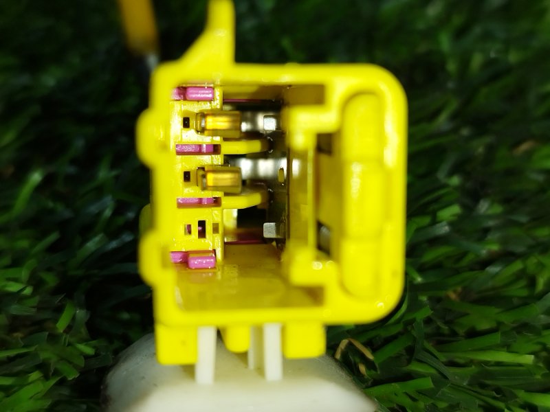 Ремень безопасности, 1000 рублей, Пешки