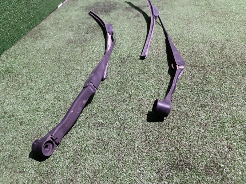 Поводок стеклоочистителя, 1000 рублей, Пешки