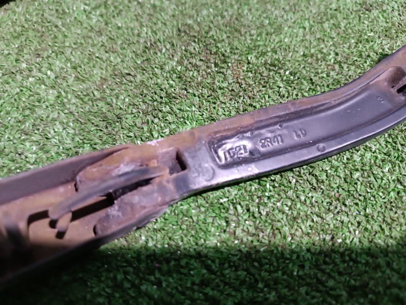 Поводок стеклоочистителя, 1000 рублей, Пешки