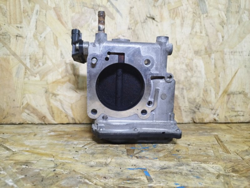 Дроссельная заслонка, 2000 рублей, Пешки