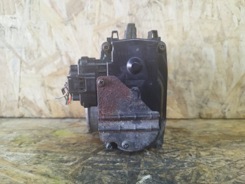 Дроссельная заслонка, 2000 рублей, Пешки