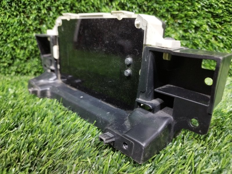 Часы, 1000 рублей, Пешки