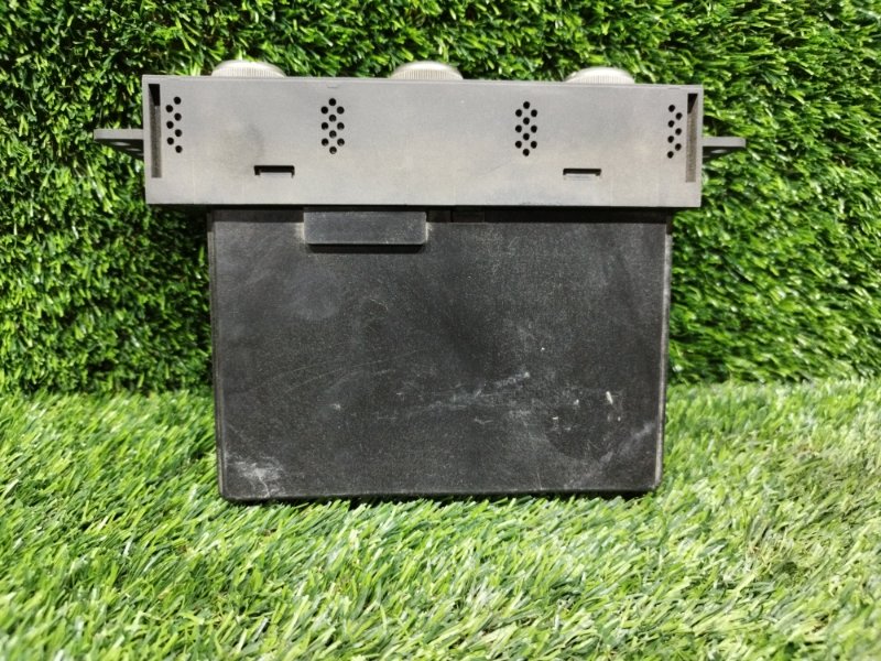 Блок управления климат-контролем, 2000 рублей, Пешки