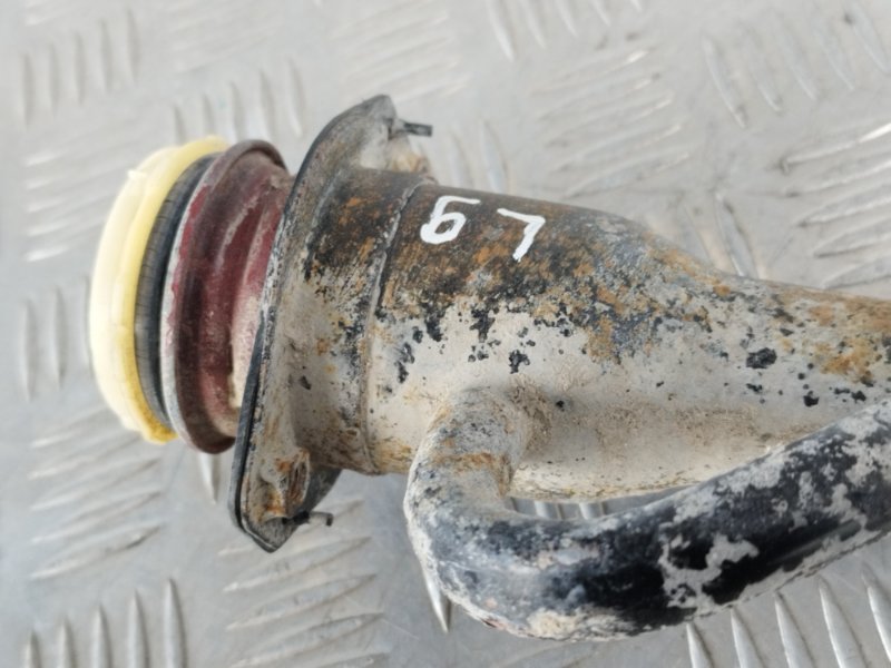 Горловина топливного бака, 5000 рублей, Пешки