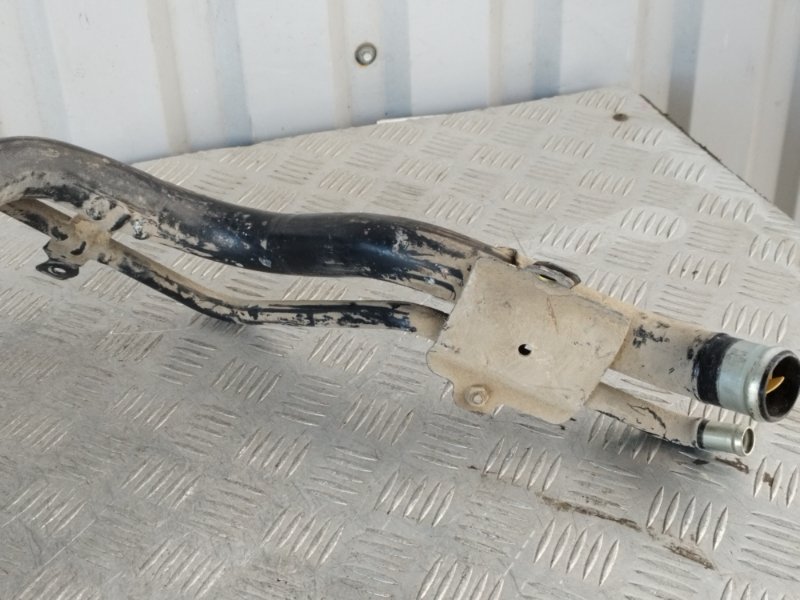 Горловина топливного бака, 5000 рублей, Пешки