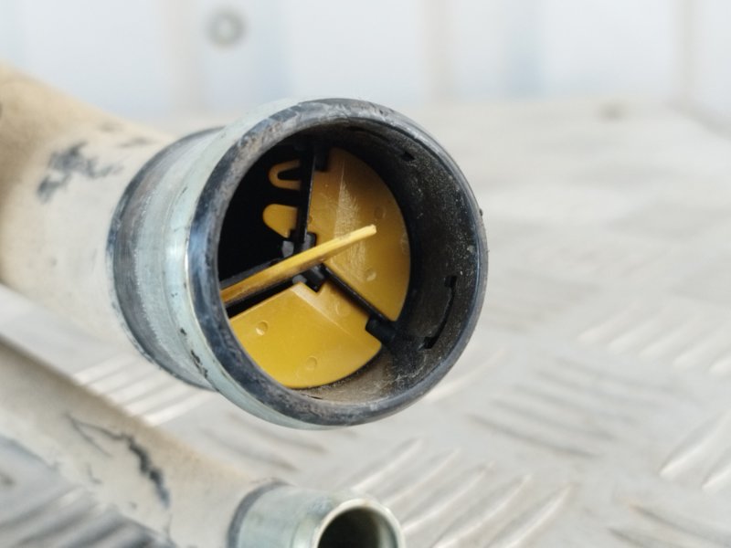 Горловина топливного бака, 5000 рублей, Пешки